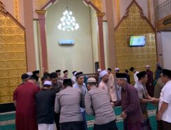 Subuh Keliling Polres Landak di Masjid At-Taqwa, Kabag SDM Ingatkan Warga Jaga Kamtibmas Menjelang Pilkada 2024″