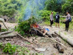 Polsek Nanga Mahap Tertibkan Aktivitas Pertambangan Emas Tanpa Izin di Dusun Enturah