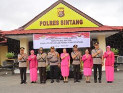Kapolres Sintang Serah Terimakan Jabatan Wakapolres dan Kapolsek Kelam Permai