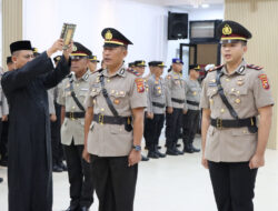 Kapolres Ketapang Pimpin Serah Terima Dua Kapolsek Jajaran