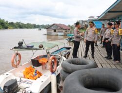 Kapolres Melawi Pastikan Unit Speed Boat dan Perahu Karet Siap Tangani Banjir