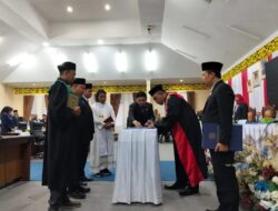 Setelah pengucapan Sumpah Janji Hendegi Januardi Usfa Yursa Resmi Di Lantik Sebagai Ketua DPRD Kab,Melawi Periode 2024-2029