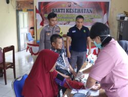 Polres Sekadau Gelar Bakti Kesehatan di Desa Sungai Ringin