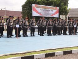 Polres Sekadau Gelar Apel Pergeseran Pasukan Amankan Pemungutan Suara Pilkada 2024