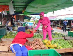 Jumat Berkah Bhayangkari Cabang Sintang, Wujudkan Kepedulian Terhadap Pejuang Jalanan