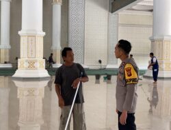 Cooling System Pasca Pilkada, Polres Sekadau Bakti Religi di Masjid Agung Sultan Anum