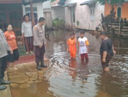 Wilayah Kecamatan Matan Hilir Utara Terdampak Pasang Air Laut, Kapolsek Sampaikan Himbauan Keselamatan Kepada Warga