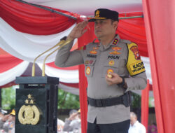 Upacara Kenaikan Pangkat Personel Polri Dan PNS Polri Di Pimpin Langsung Oleh Kapolda Kalbar