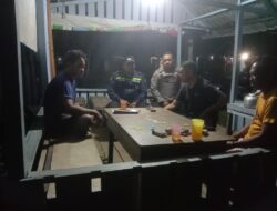 Aipda Supar’am dan Tim Satbinmas Polres Melawi Laksanakan Pembinaan dan Pengecekan Pos Satkamling di Kecamatan Nanga Pinoh