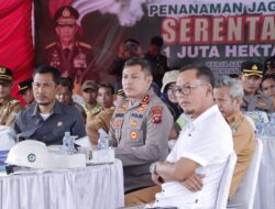 Sukseskan Program Ketahanan Pangan, Kapolres Ketapang Bersama Forkopimda Lakukan Penanaman Serentak Bibit Jagung Di Kecamatan Muara Pawan
