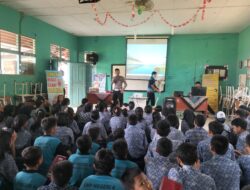 Aipda Yuni Tuntun Generasi Muda SMPN 4 Sekadau Hilir Tingkatkan Kesadaran Lalu Lintas