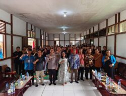 Kapolres Sekadau Motivasi Generasi Muda di Meet and Greet OMK Stasi Perongkan