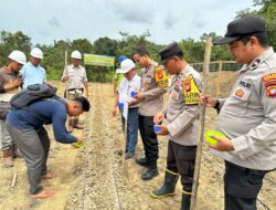 Bersama Pihak Perusahaan, Polsek Sandai Tanam Jagung Guna Sukseskan Ketahanan Pangan