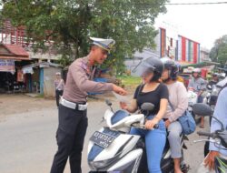 Hari Ketiga Operasi Keselamatan Kapuas 2025 Polres Sintang, Pengendara Yang Tak Pakai Helm Masih Mendominasi Pelanggaran
