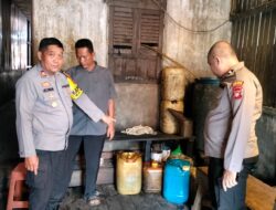 Pastikan BBM Tersalurkan Tepat Sasaran, Polsek Matan Hilir Selatan Pantau Distribusi BBM di SPBN Desa Pesaguan Kiri