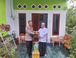 Silaturahmi Ramadan, Kapolres Sekadau Kunjungi Kediaman Ketua MUI