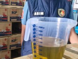 Satreskrim Polres Sintang Sidak Minyak Goreng Subsidi MINYAKITA di Sintang