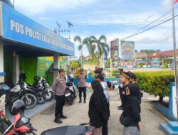 Momentum Ramadan, POM Sekadau dan Polres Sekadau Bagikan Takjil