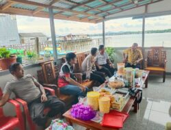 Kapolsek Kendawangan Laksanakan Silaturahmi Kamtibmas di Hari Lebaran Idul Fitri 1446 H