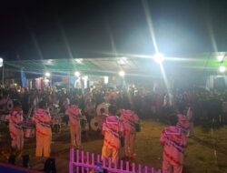 Polsek Benua Kayong Laksanakan Pengamanan dan Pengawalan Pawai MTQ ke-V di Desa Kinjil Pesisir