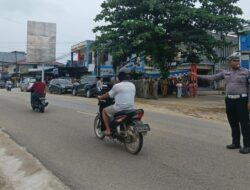 Satlantas Polres Sekadau Atur Lalin di Jalan Merdeka Timur, Saat Pelantikan Pengurus Dekranasda