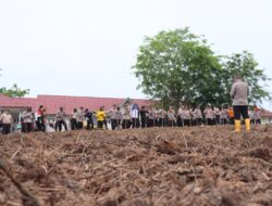 Kapolres Melawi Pimpin 175 Personel Mendatangi Belakang Kantor Dinsos