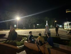 Sambangi Remaja di Taman Lawang Kuari Sekadau, Polisi Beri Edukasi Premanisme