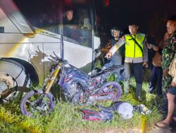 Kecelakaan Bus Penumpang Dengan Sepeda Motor Di Kecamatan Nanga Tayap, Satu Warga Meninggal Dunia Di Tempat