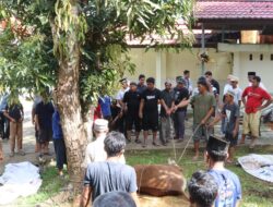 Idul Adha 1446 H, Polres Sekadau Kurban 4 Sapi dan 1 Kambing