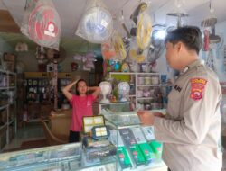 Kanit Samapta Polsek Tumbang Titi Laksanakan Patroli Rutin dan Sosialisasi Call Center 110 di Desa Belaban Tujuh