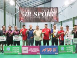 Kapolres Sekadau AKBP Donny Apresiasi Turnamen Bulu Tangkis, Dorong Energi Positif Lewat Olahraga