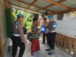 Aksi Propam Berbagi : Anggota Siepropam Polres Sintang Terus Salurkan Bansos Kepada Masyarakat