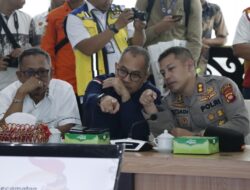 Dukung Pembangunan Kabupaten Ketapang, Kapolres Ketapang Hadiri Rapat Kerja Bersama Komisi V DPR RI Di Kantor Bupati Ketapang