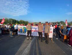 Polres Sintang Beri Pengamanan Jalan Sehat Golden Jubilee Komunitas Mariage Indonesia