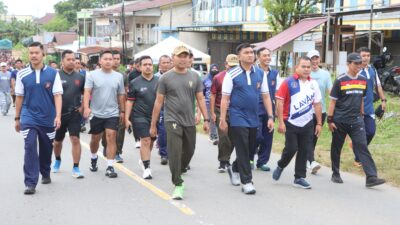 Senam dan Jalan Sehat Meriahkan Hari Bhayangkara ke-79 di Polres Sekadau