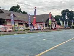 Jelang Puncak Hari Bhayangkara ke-79, Puluhan Spanduk Hiasi Mako Polres Sekadau