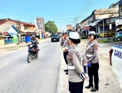 Dorong Budaya Tertib Berlalu Lintas, Satlantas Polres Sekadau Rutin Gelar Penerangan Keliling