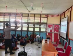 MPLS Bernuansa Edukatif, Polisi Jadi Pemateri di SMPN 01 Nanga Mahap