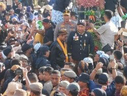 Pawai Peringatan Hari Jadi Keluarga Paguyuban Jawa Ketapang Ke-28 Dan Grebeg Suro 2025, Polres Ketapang Terjunkan 80 Personel Untuk Mengamankan Kegiatan