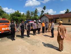 SIAGA KARHUTLA, POLRES KETAPANG BERSAMA BPBD DAN MASYARAKAT PEDULI API DIRIKAN TENDA POS PENANGGULANGAN TITIK API DI DESA PELANG