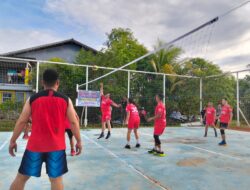 Semarak kemerdekaan Terlihat Jelas Mewarnai Pertandingan Antara Polres Melawi VS Kodim 1205 Sintang 