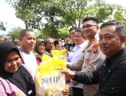 Polres Sekadau Bersama Bulog dan Pemkab Gelar Gerakan Pangan Murah 2025