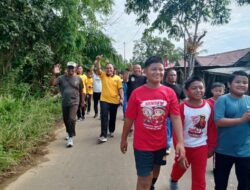 Senam Kemerdekaan Berlangsung Sangat Meriah Di Lapangan Mapolres Melawi Di Awali Dengan Jalan Santai