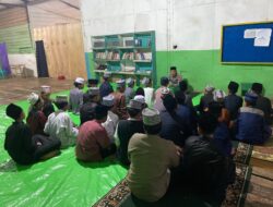 HUT Lalu Lintas Bhayangkara ke-70, Polantas Sekadau Sentuh Pesantren dengan Bantuan dan Edukasi