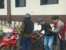 Polwan Polres Sekadau Bantu Pemohon SKCK Pasca Kecelakaan, Wujudkan Pelayanan Humanis