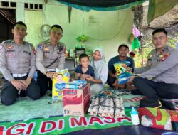 Polantas Sekadau Menyapa, Berbagi Kasih dengan Anak Disabilitas di Dusun Pangkin