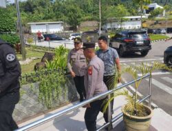 Kapolsek Entikong Dampingi Kepala BNNP Kalbar Tinjau Pengawasan di PLBN