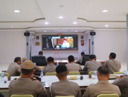 Kapolres Sintang Beserta Jajaran Ikuti Binrohtal Yang Digelar Secara Virtual
