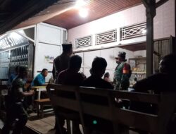 Polsek Menukung dan Koramil Menukung Jaga Sinergitas Lewat Patroli Malam Bersama