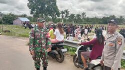 TNI-Polri Amankan Karnaval Kostum HUT ke-17 SMA Negeri 1 Sekadau Hulu